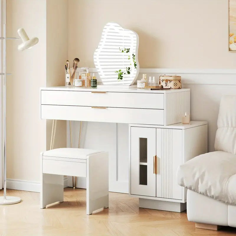 Sminkbord med Spegel  – Liora Vanity