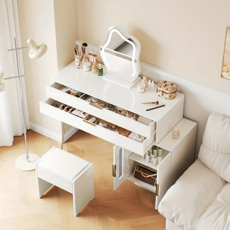 Sminkbord med Spegel  – Liora Vanity