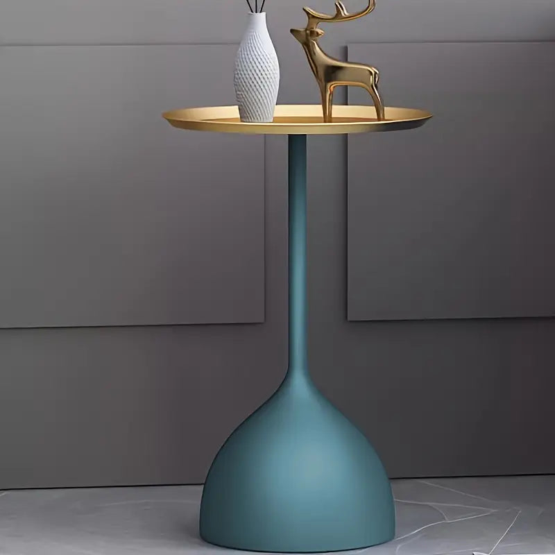 Sidobord i Guld – Art Deco Design, Finns i Två Höjder